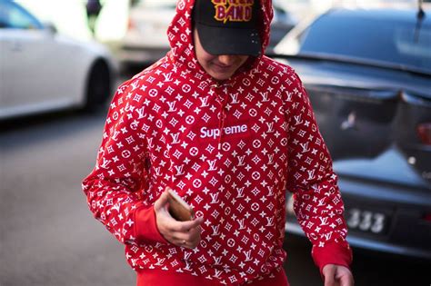 veste louis vuitton supreme|louis vuitton clothing stores.